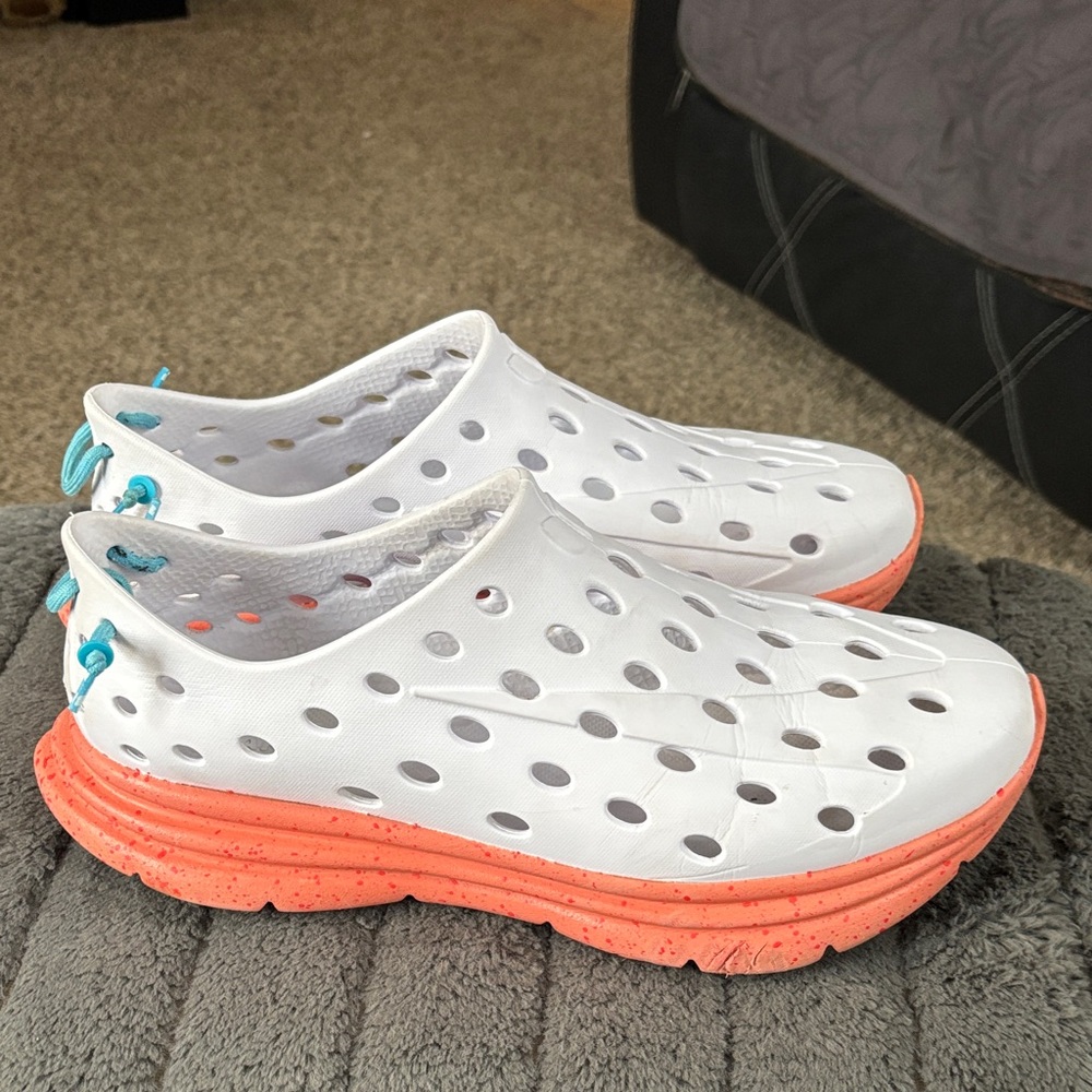 KANE recovery, shoes White and Coral Slip-On Shoes SZ 12 - Picture 5 of 14